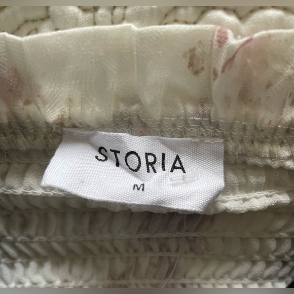 Women’s Smocked Mini Dress NWT - Picture 6 of 7